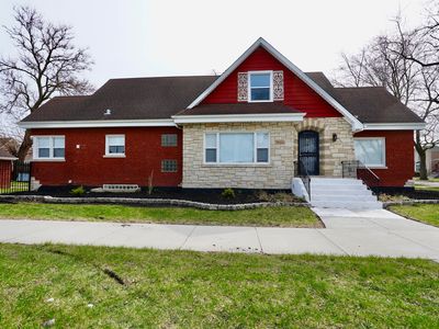 8401 S Honore St, Chicago, IL, 60620