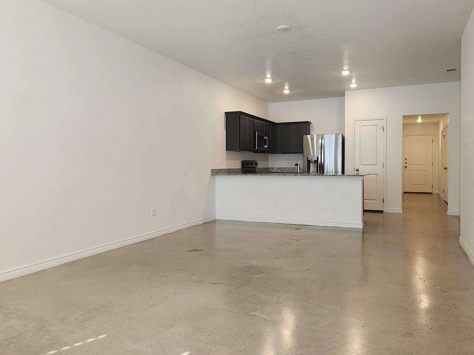 Brand New 3/2 Duplex in Copperas Cove — Photo 3