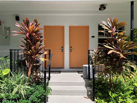 3rd image of 1330 Pennsylvania Ave #114
