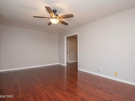 5th image of 9321 Sarasota Dr