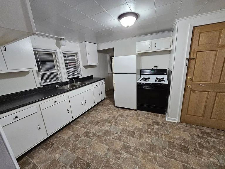 203 N Lincoln Ave — Photo 6
