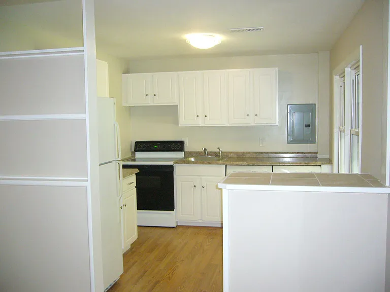 223 Coram Rd — Photo 4