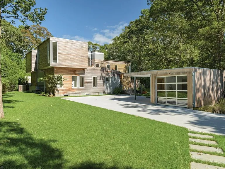 18 Oyster Pond Ln — Photo 7