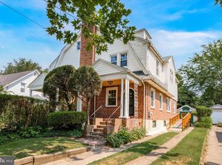 417 Grove Pl, Narberth, PA 19072