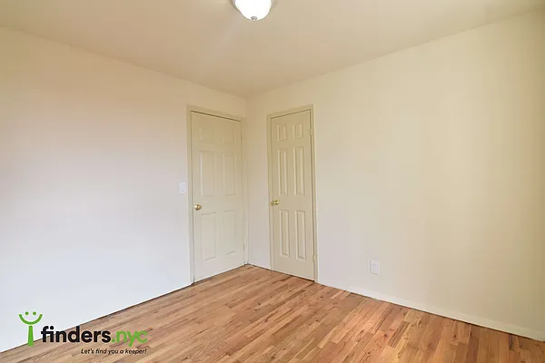 Rented by Clove Realty LLC | media 3