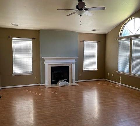 3rd image of 140 Brookstone Dr