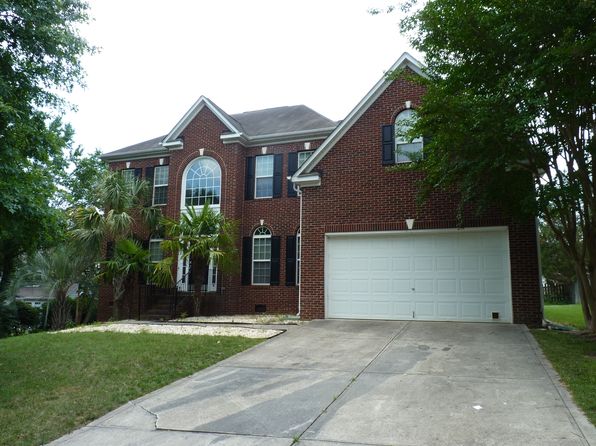 15938 Wayland Dr