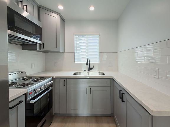 5th image of 1211 Beryl St #E