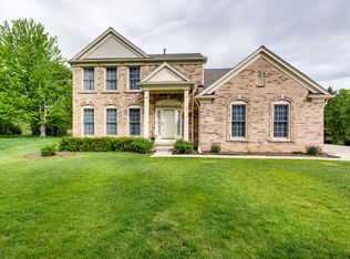 5374 Midchester Ct, West Bloomfield, MI