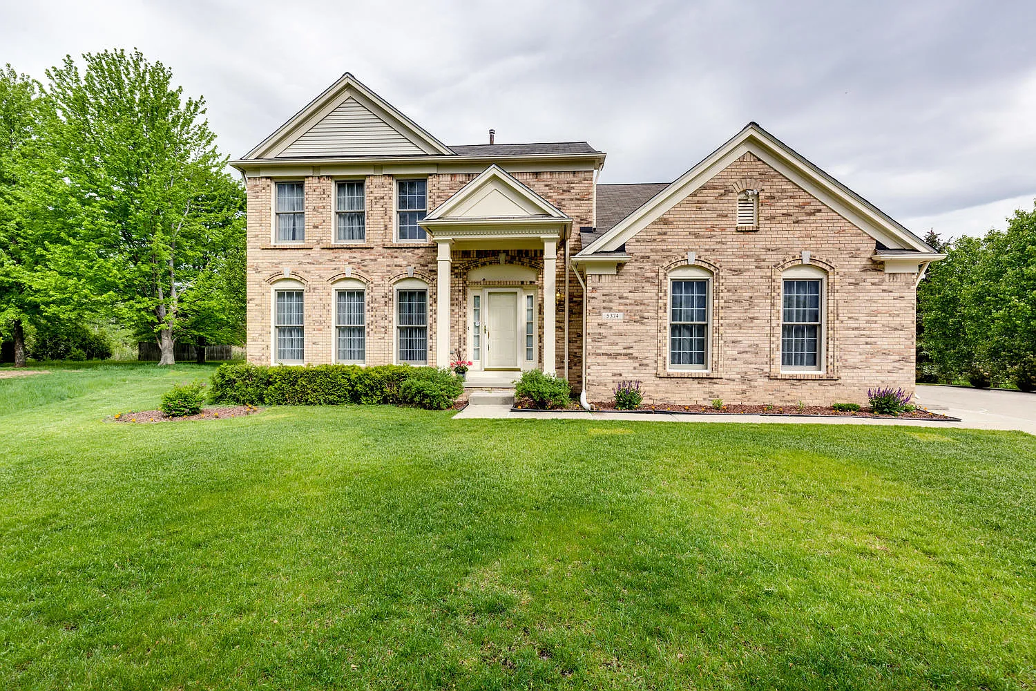 5374 Midchester Ct photo 1