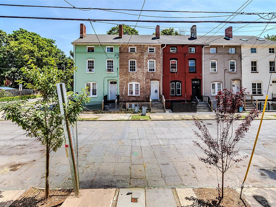 1st image of 70 Lander Street