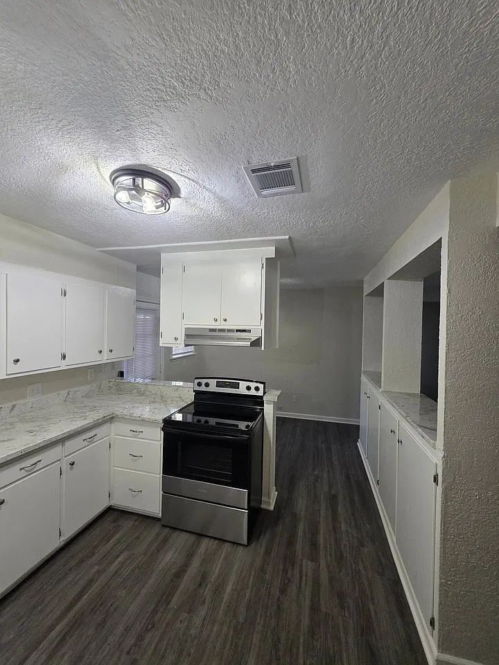 3 bed, 1740 sqft, $1,800 — Photo 4