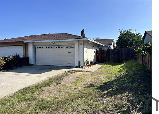 1st image of 2321 Banyan Way
