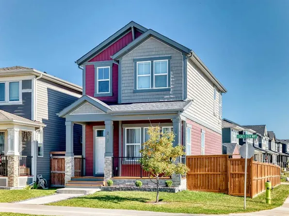 207 NW Legacy Glen Way SE, Calgary, AB T2X 4G8