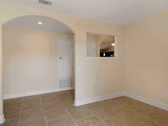 5th image of 2796 Venetian Ct