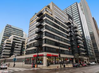 130 S Canal St APT 816, Chicago, IL 60606