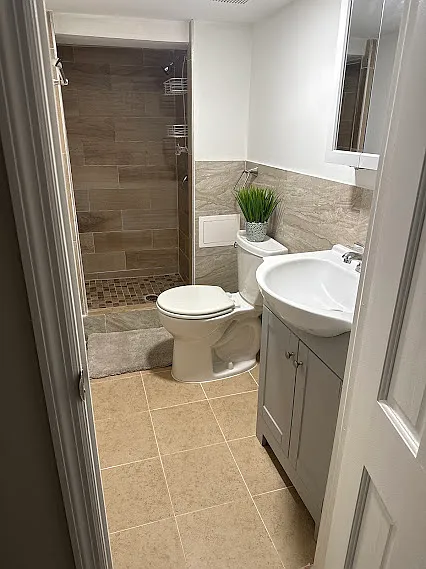 1 bed, 980 sqft, $1,800 — Photo 2