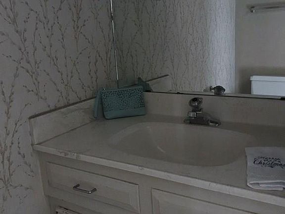 5th image of 95 Poinciana Dr APT 115