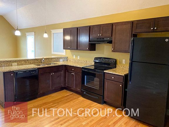 3rd image of 11 Dwight Ave SE #2