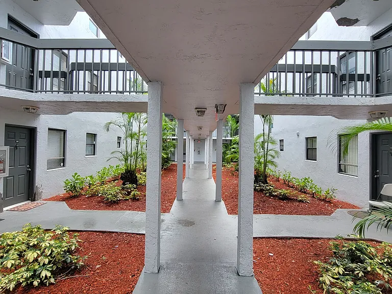 1950 N Congress Ave #206 — Photo 5