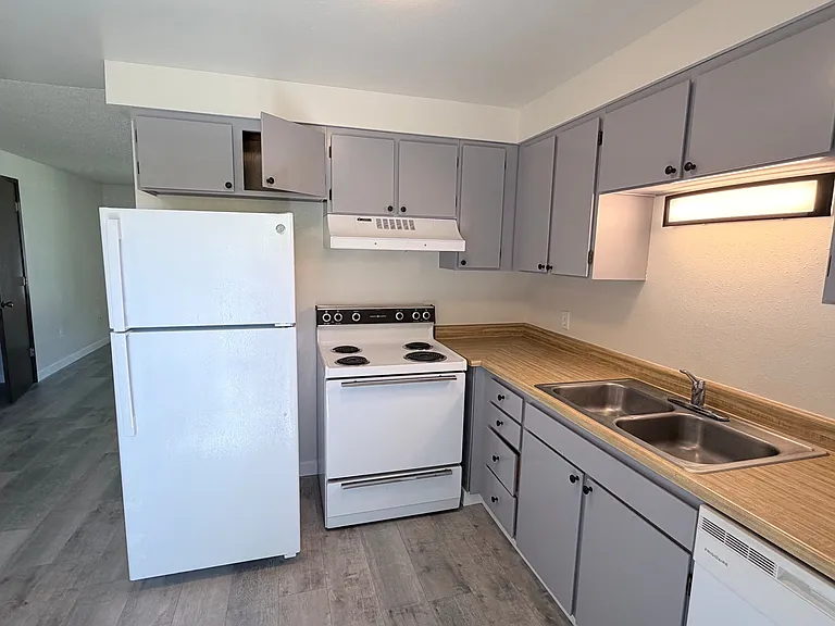 511 Ranch Rd #D4 — Photo 6
