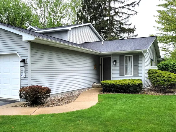 1527 Pheasant Ridge Dr, Midland, MI 48640