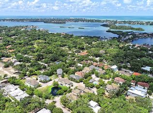 3830 Pomegranate Pl, Sarasota, FL 34239