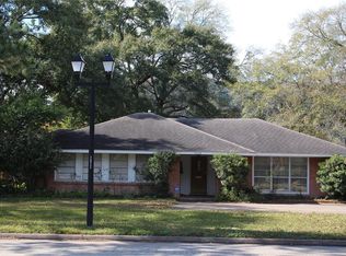 2108 Chimney Rock Rd, Houston, TX 77056