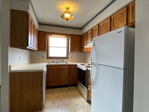 2nd image of 1906 N Sand Castle Dr APT D