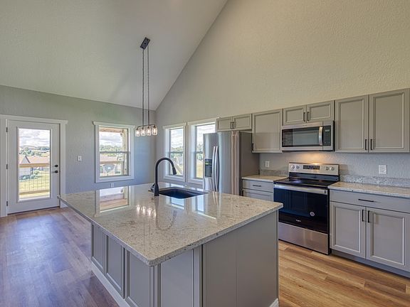 3rd image of 2744 Vista Meadows Ln