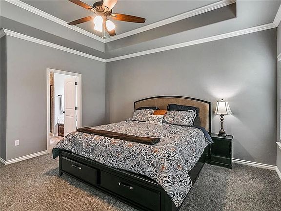 5th image of 209 Timber Ln
