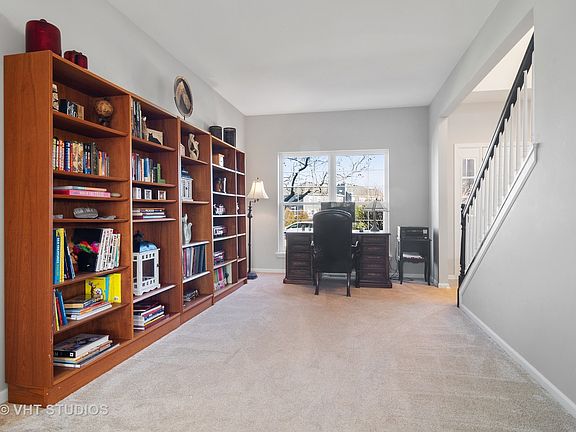 4th image of 39W605 S Hyde Park