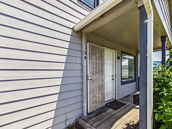 4th image of 180 Cedar St