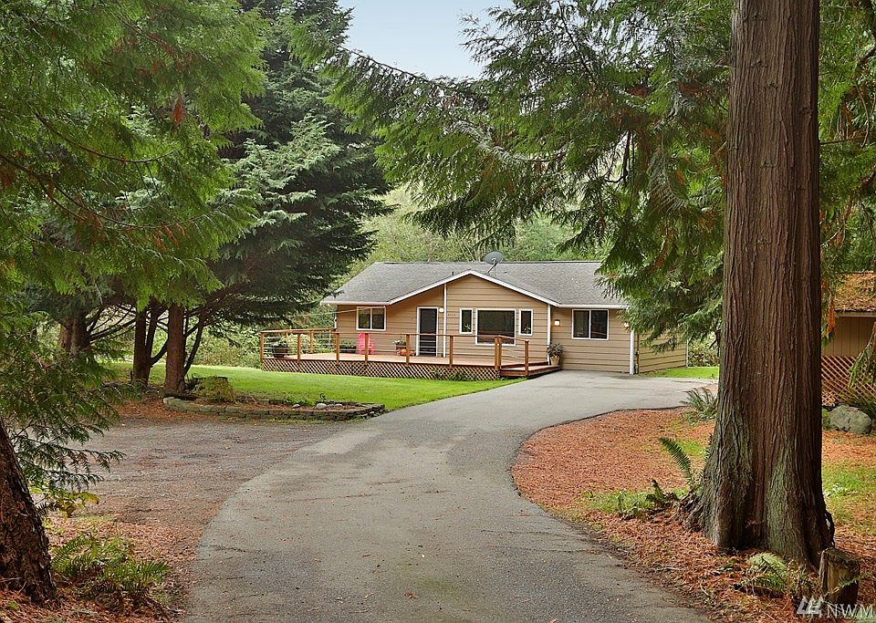 1st image of 4250 Winns Hollow Ln