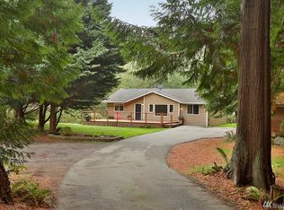 4250 Winns Hollow Ln, Clinton, WA 98236