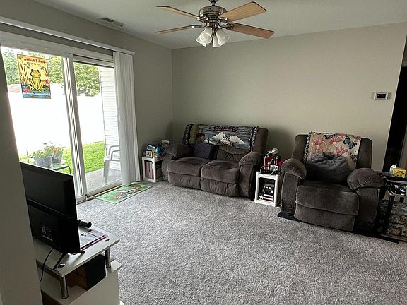2nd image of 255 Magnolia Dr