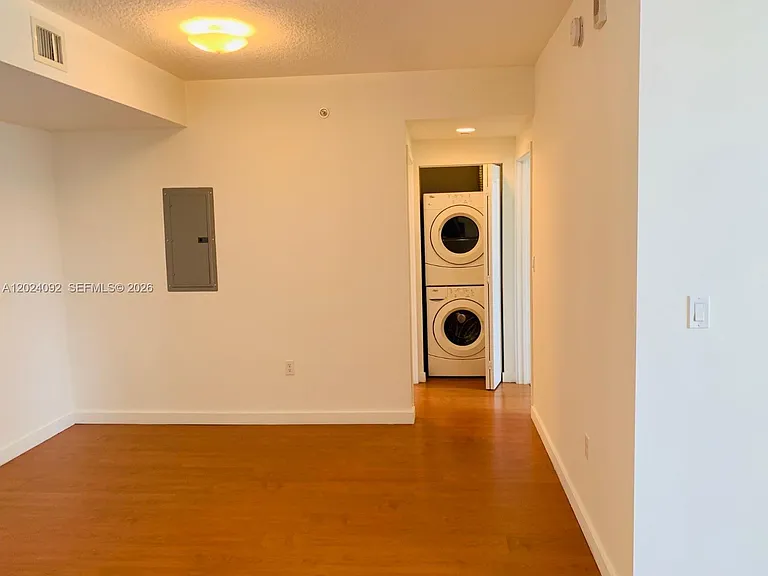 601 NE 23rd St #804 — Photo 11