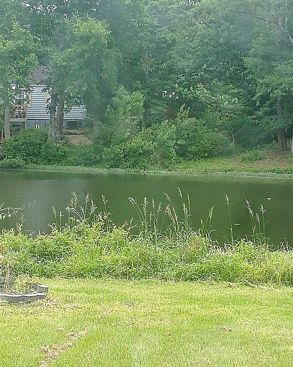 2nd image of 4900 Pine Lake Dr
