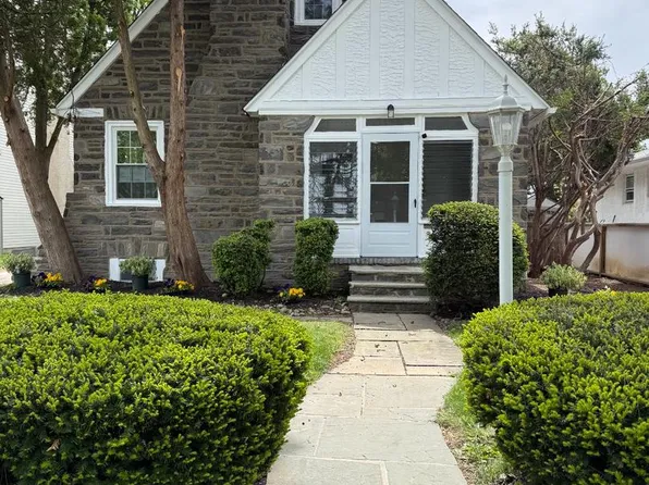 33 Fairlamb Ave, Havertown, PA 19083