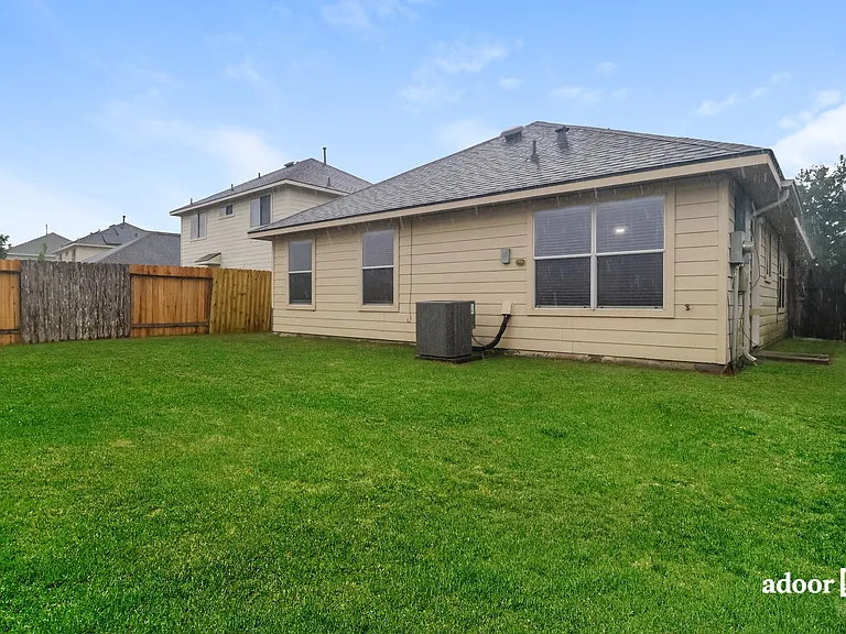 9722 Dusty Ridge Ln — Photo 14
