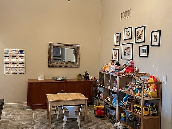 5th image of 1881 W La Quinta Pl