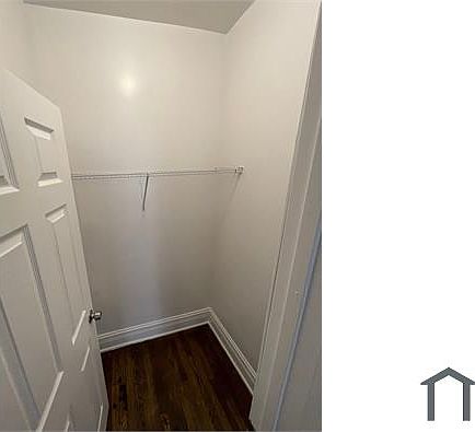 4th image of 11027 S Vernon Ave APT 3