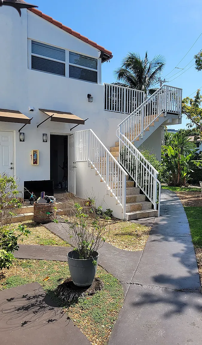 Studio, 325 sqft, $1,775 — Photo 4