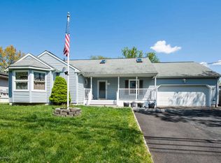 53 Garden Ave, Brick, NJ 08724