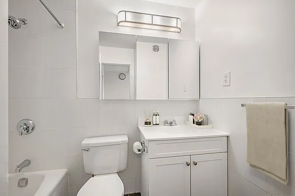 Rented by MNS | media 5