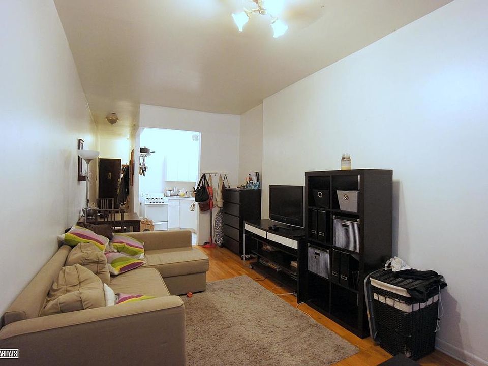 2nd image of 13 W 100th St APT 2A