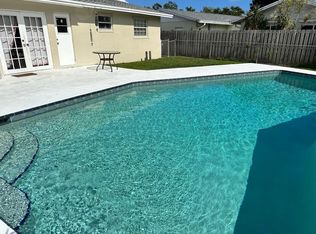 3144 Capri Rd, Palm Beach Gardens, FL 33410