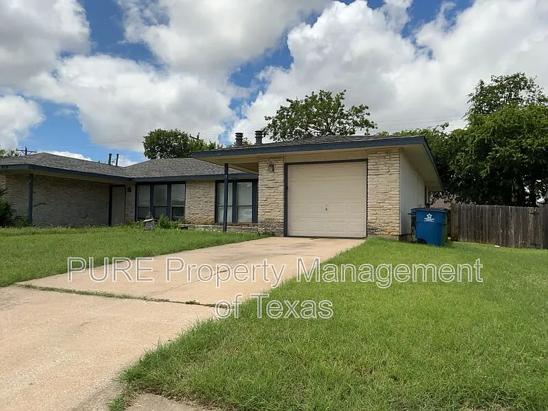 604 Country Aire Dr #B