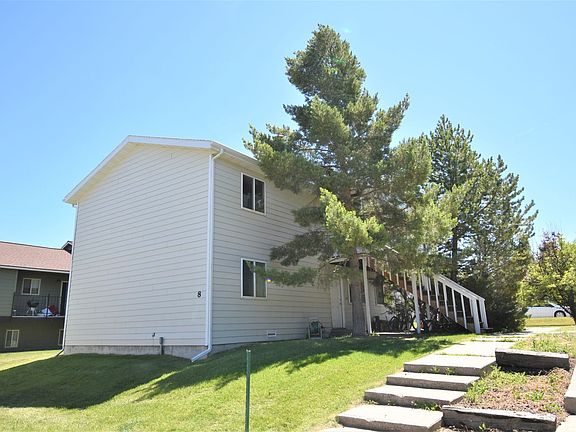 2nd image of 8 Hoffman Dr Unit 1