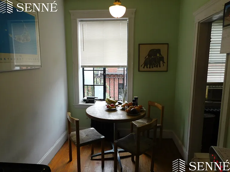 36 Linnaean St #15 — Photo 3